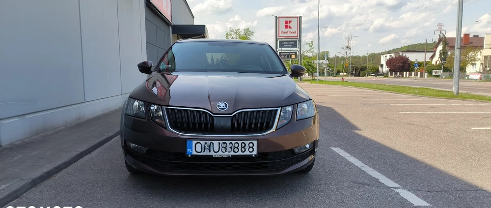 Skoda Octavia cena 62902 przebieg: 76400, rok produkcji 2018 z Złotów małe 562